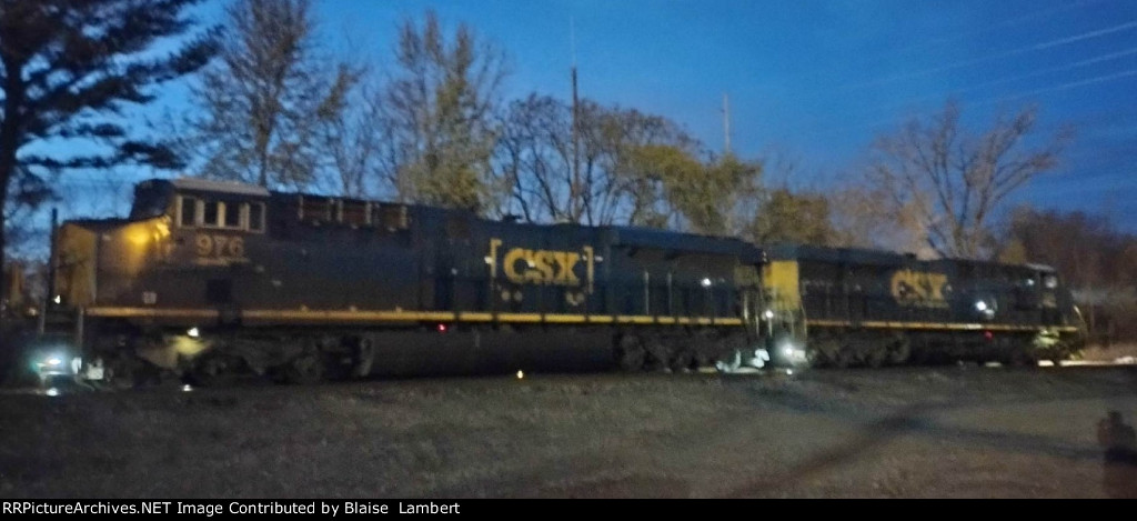 CSX mixed freight